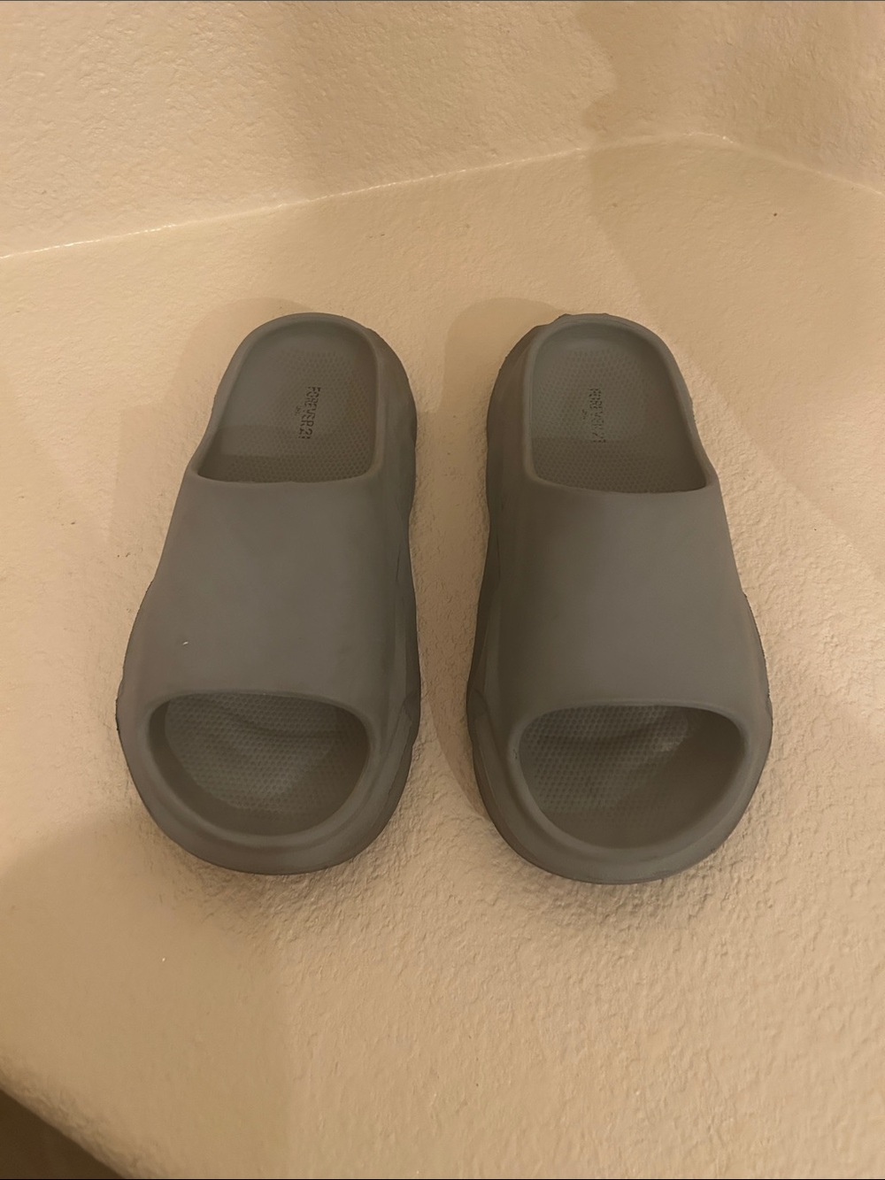 Forever 21 Men's Gray Slip-On Slide Sandals